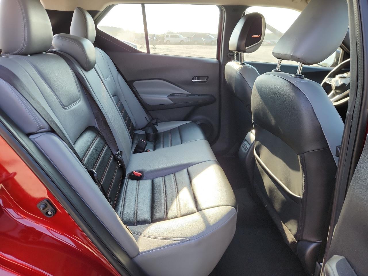 2021 NISSAN KICKS