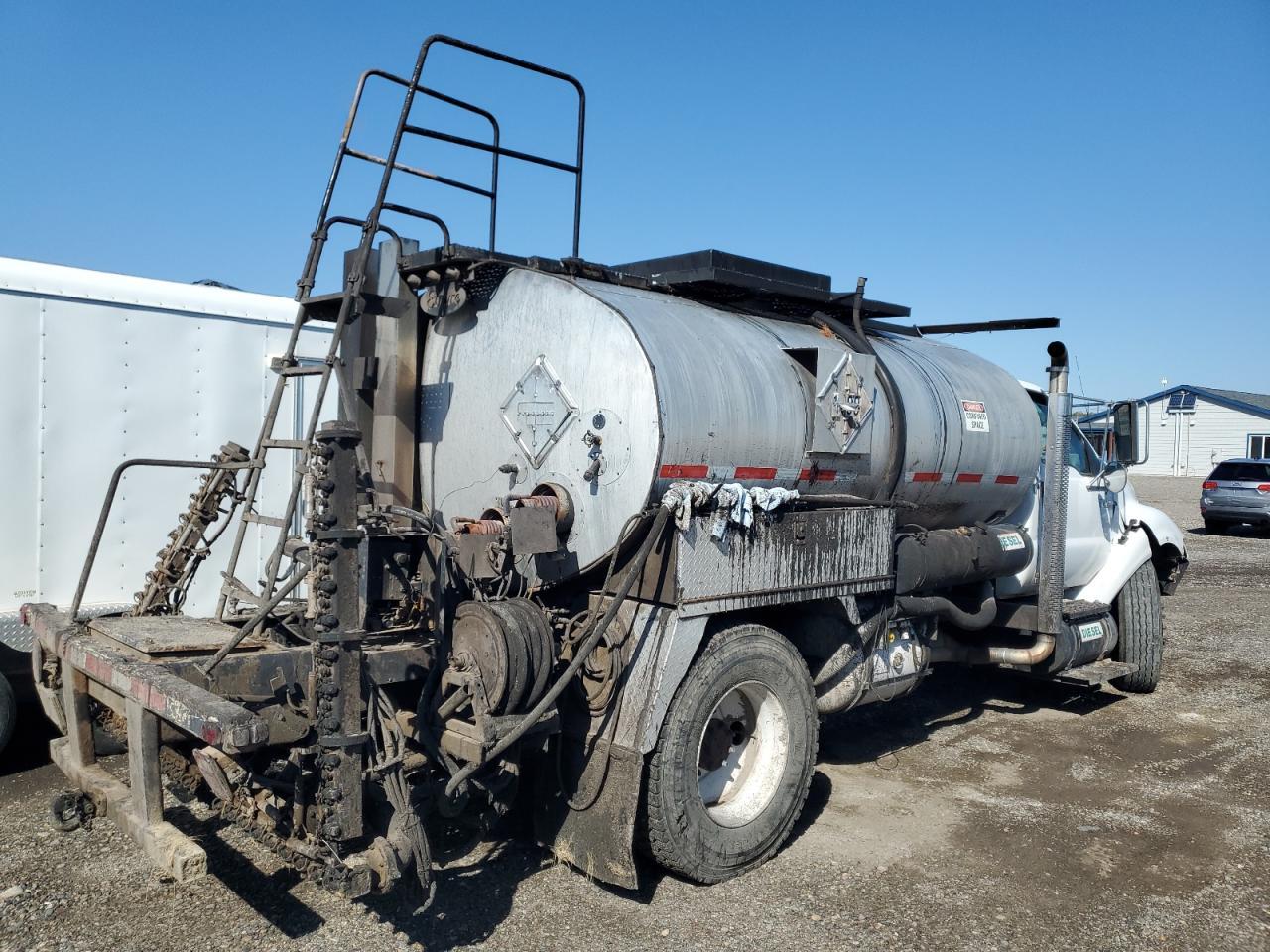 2005 FORD F-750