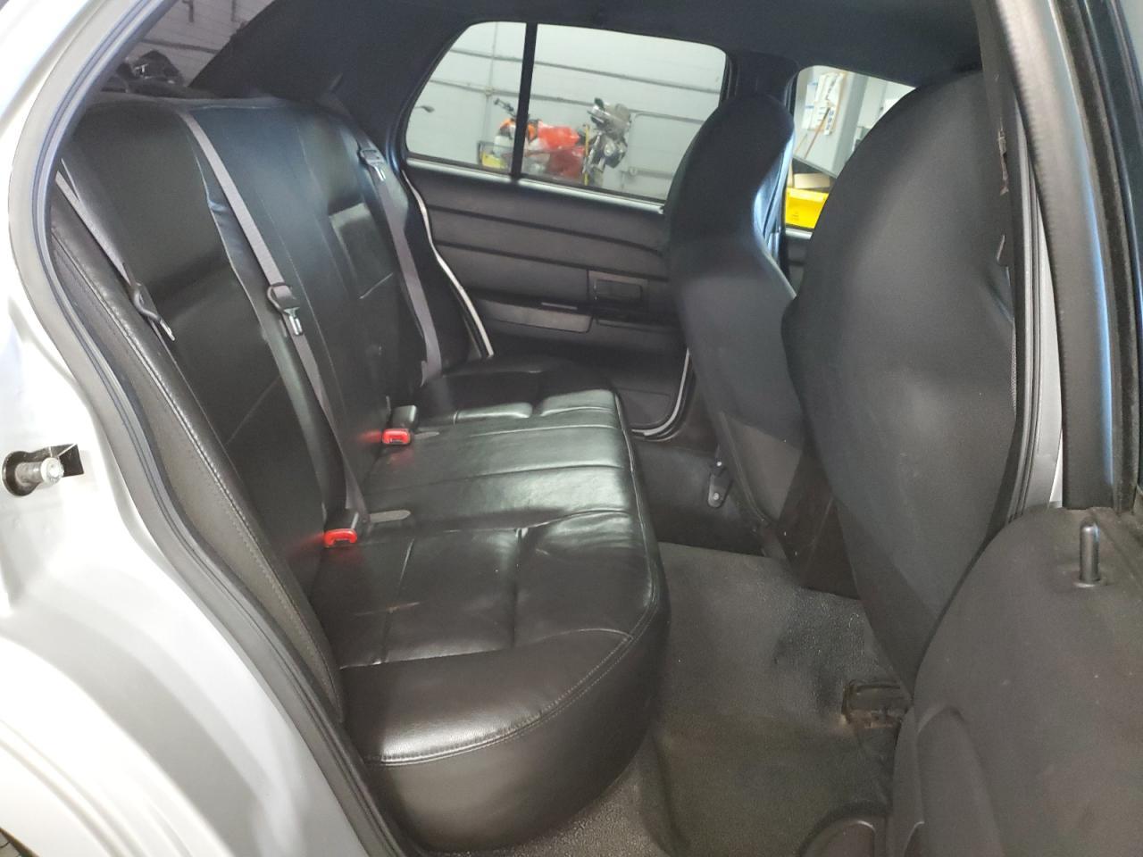 2011 FORD Crown Victoria