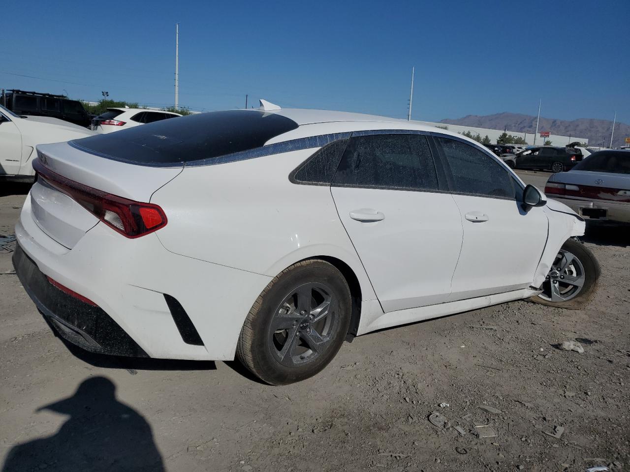 2022 KIA K5
