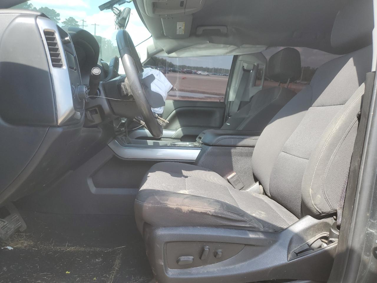 2018 CHEVROLET Silverado