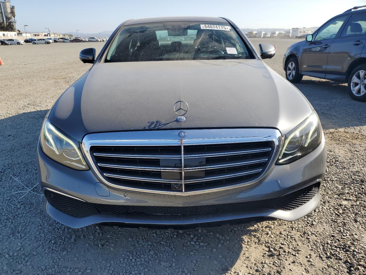 2017 MERCEDES-BENZ E-Class