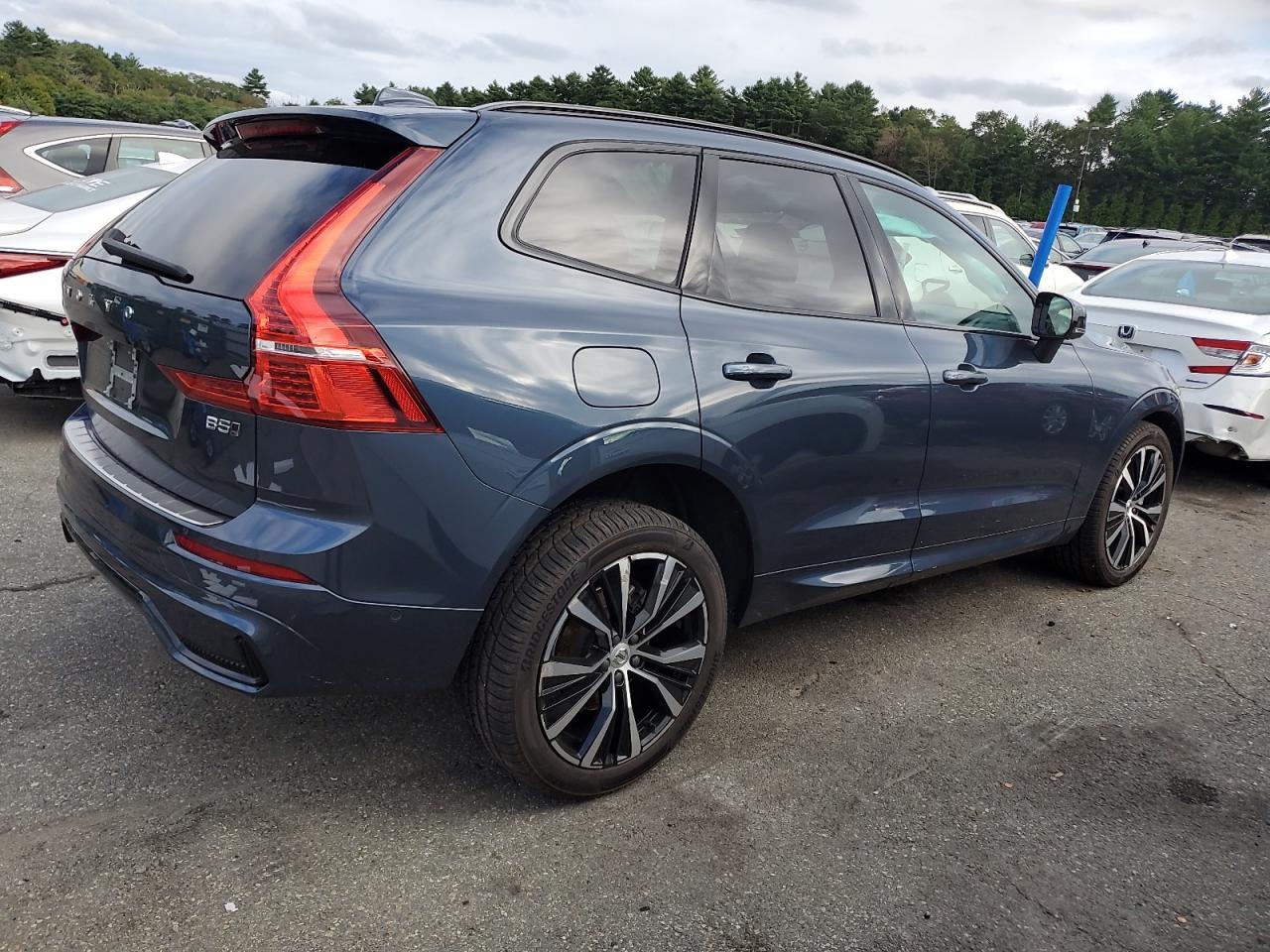 2023 VOLVO XC60
