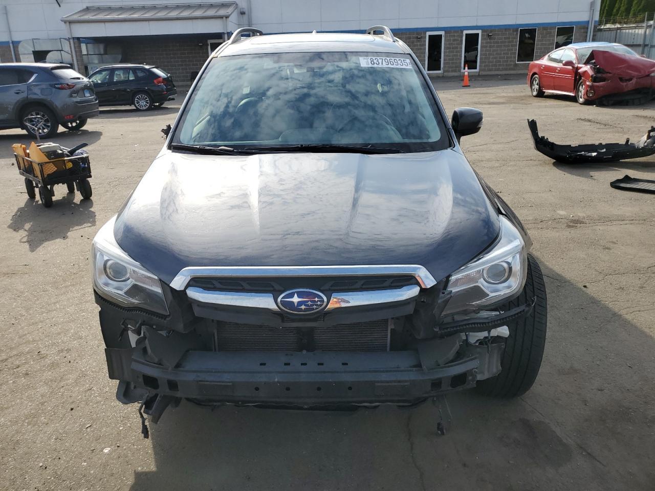 2018 SUBARU FORESTER
