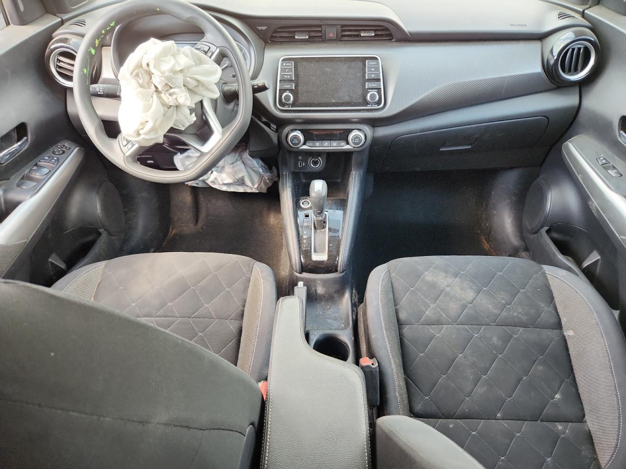 2019 NISSAN KICKS