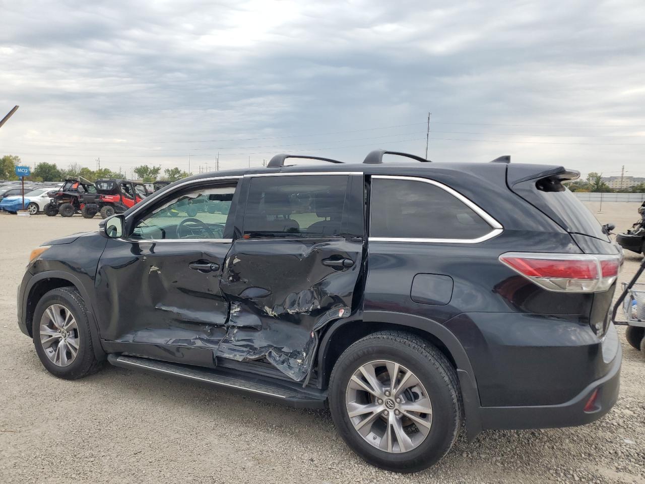 2016 TOYOTA HIGHLANDER