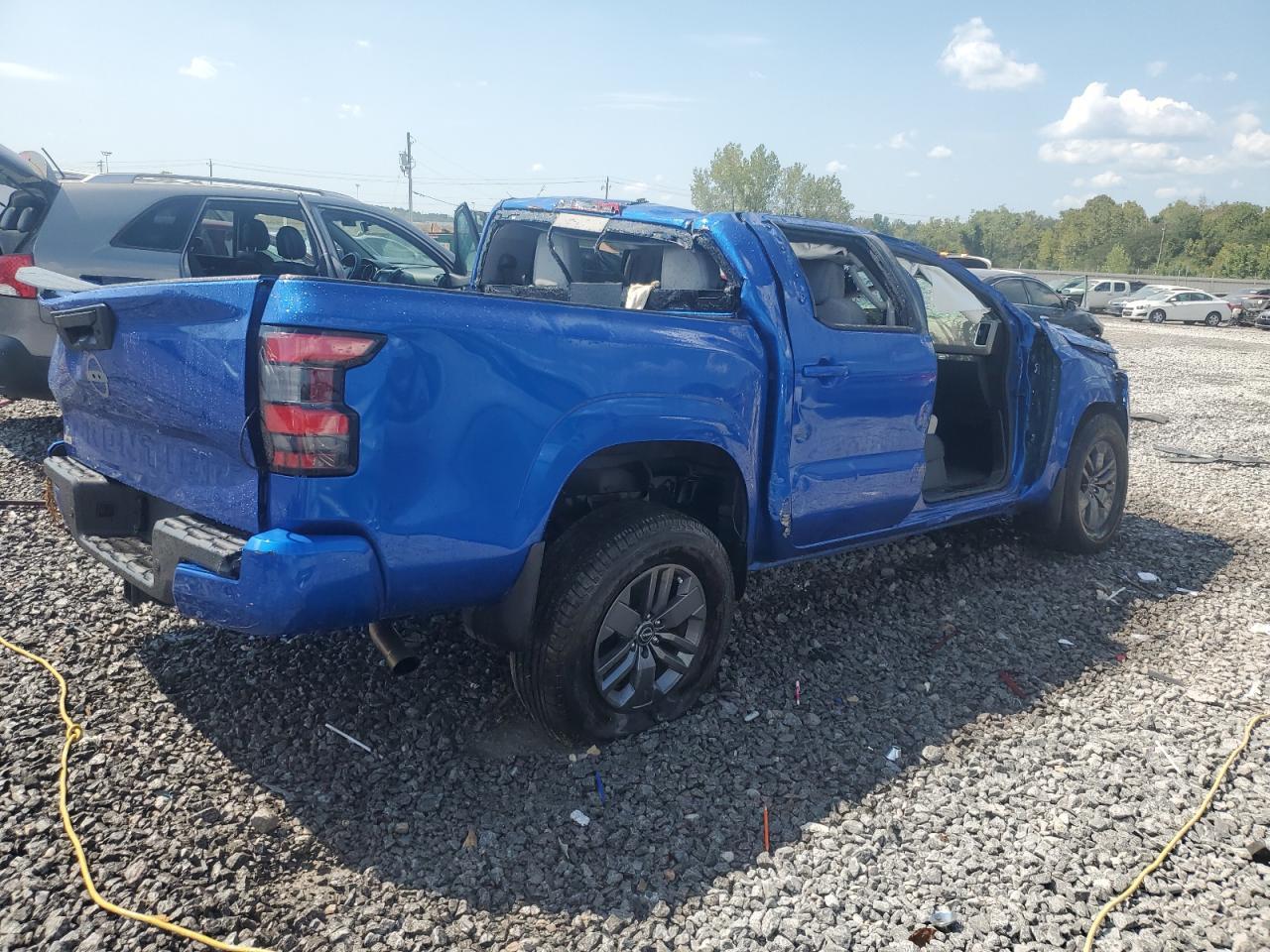 2025 NISSAN Frontier