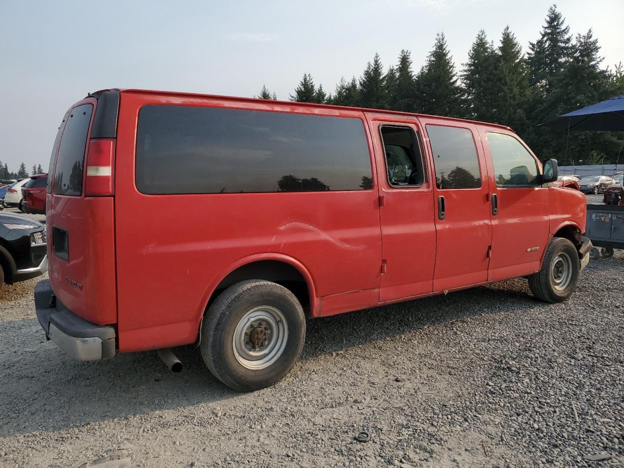 2004 CHEVROLET Express 3500