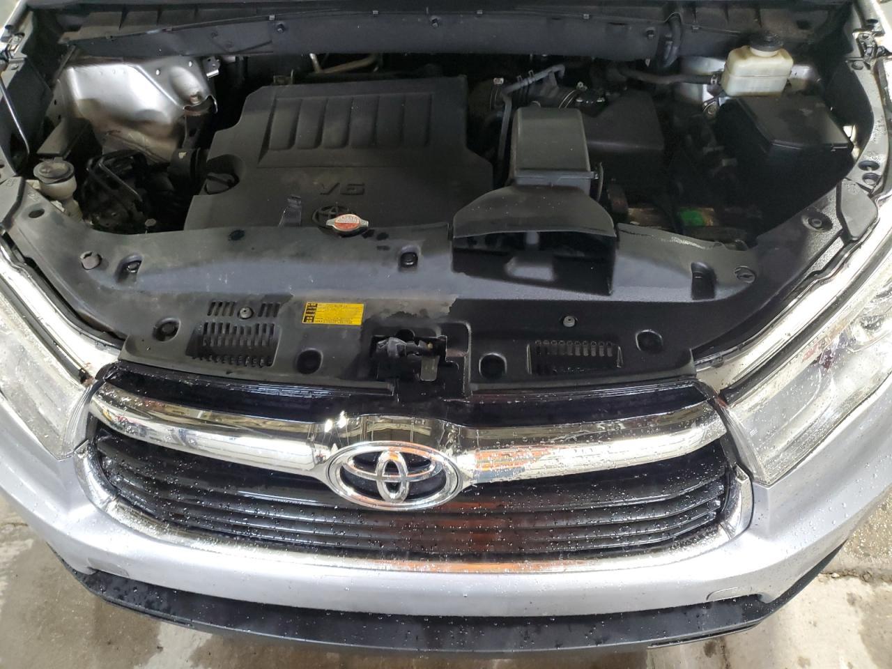 2015 TOYOTA HIGHLANDER