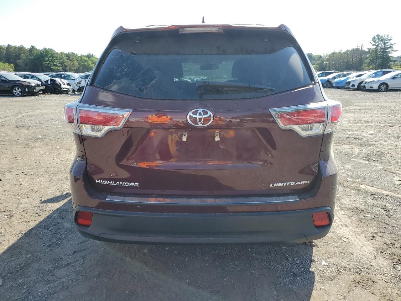 2016 TOYOTA HIGHLANDER
