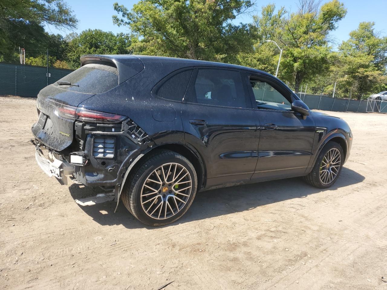 2019 PORSCHE CAYENNE