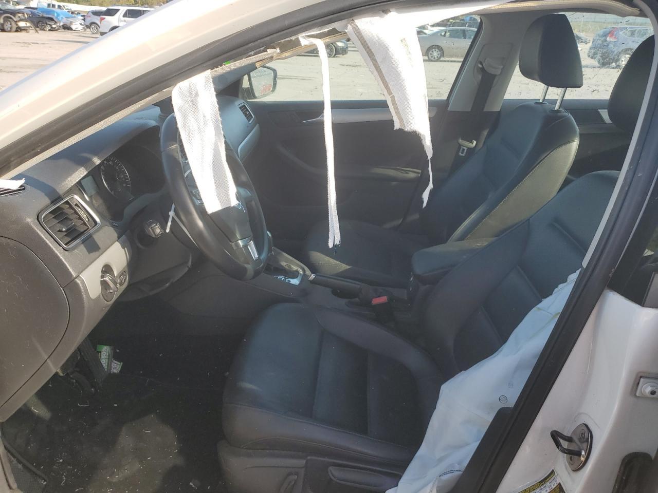 2014 VOLKSWAGEN JETTA