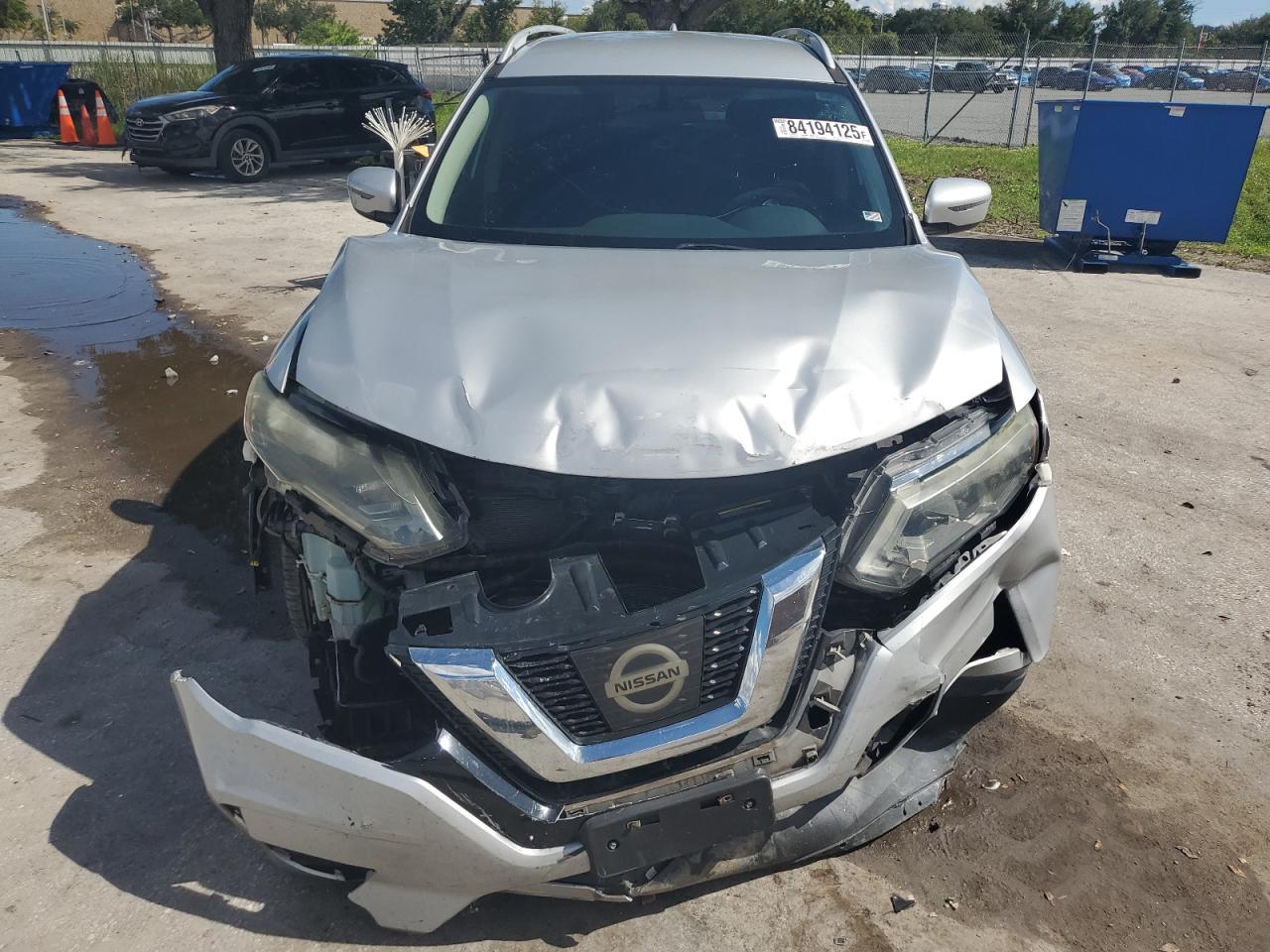 2017 NISSAN ROGUE