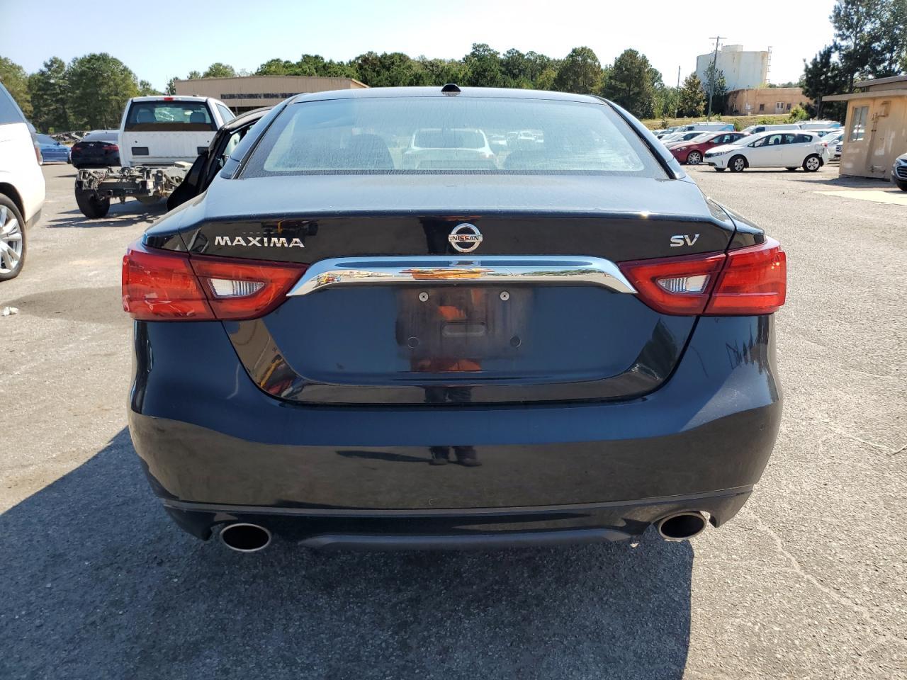 2018 NISSAN Maxima