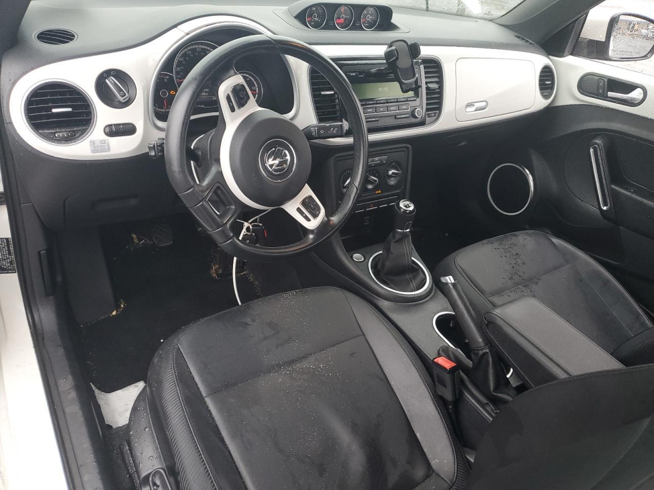 2013 VOLKSWAGEN Beetle