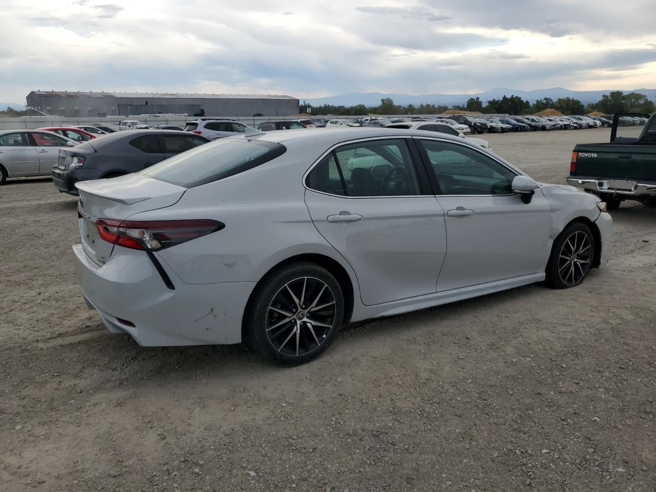 2022 TOYOTA CAMRY