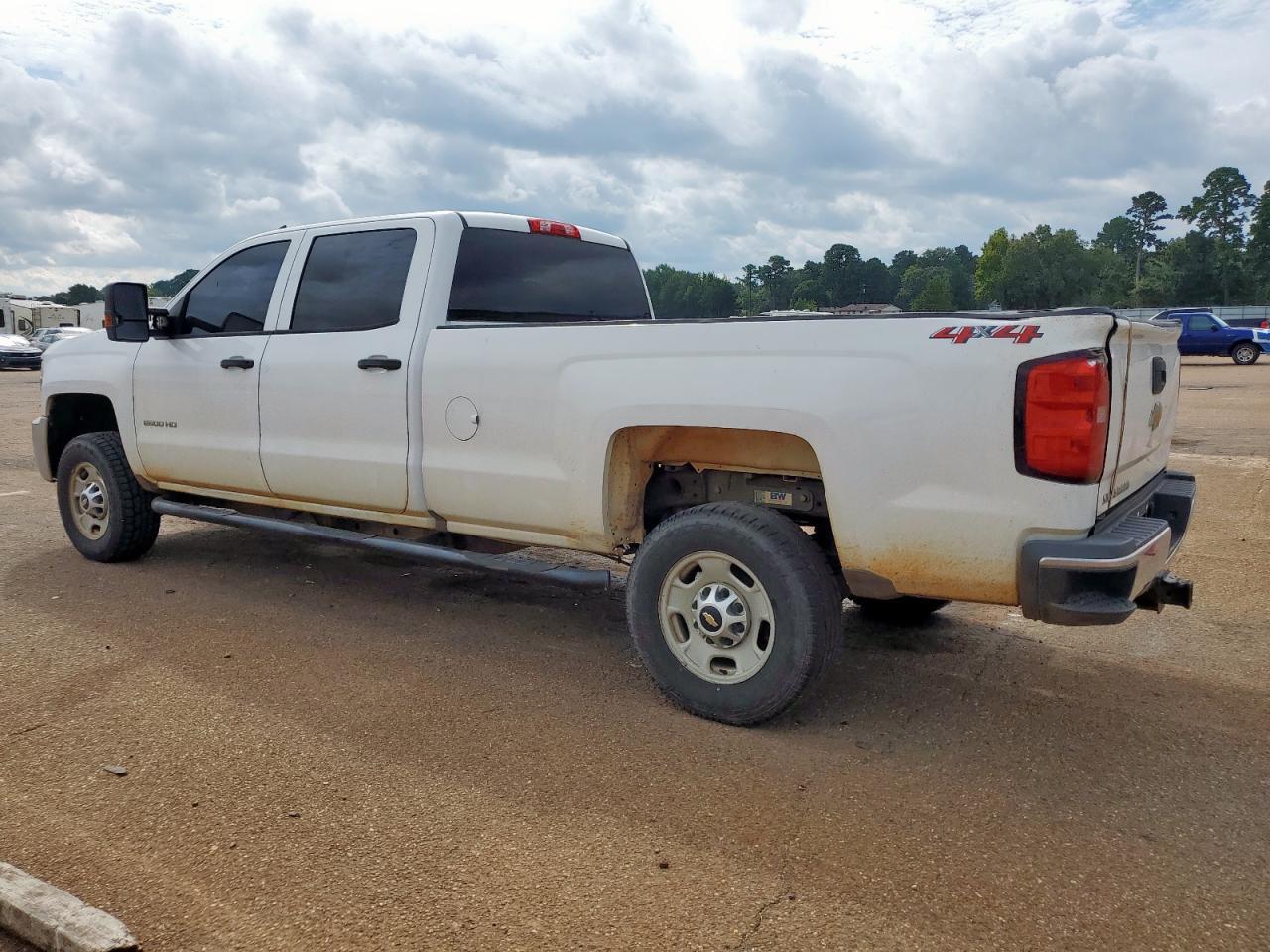 2018 CHEVROLET Silverado
