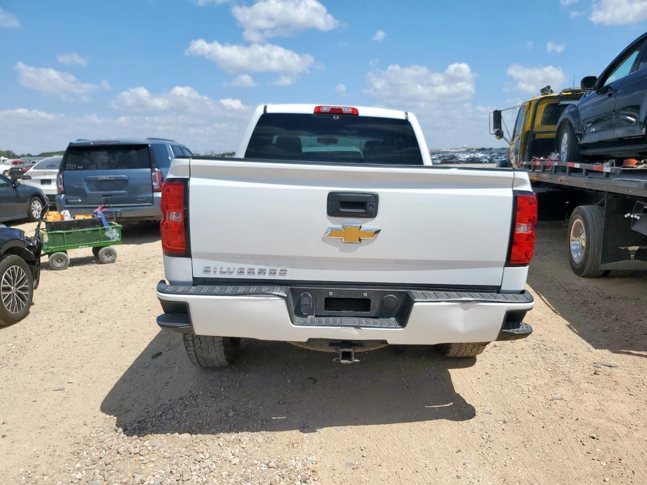 2018 CHEVROLET Silverado