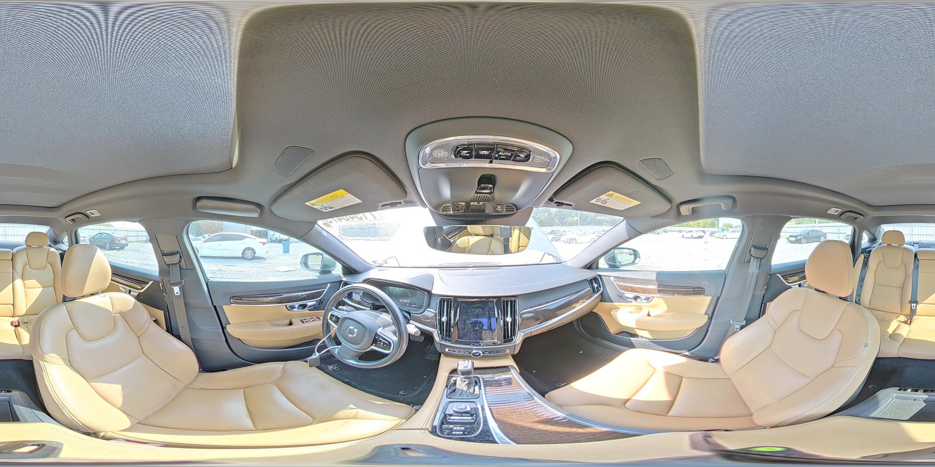 2018 VOLVO S90