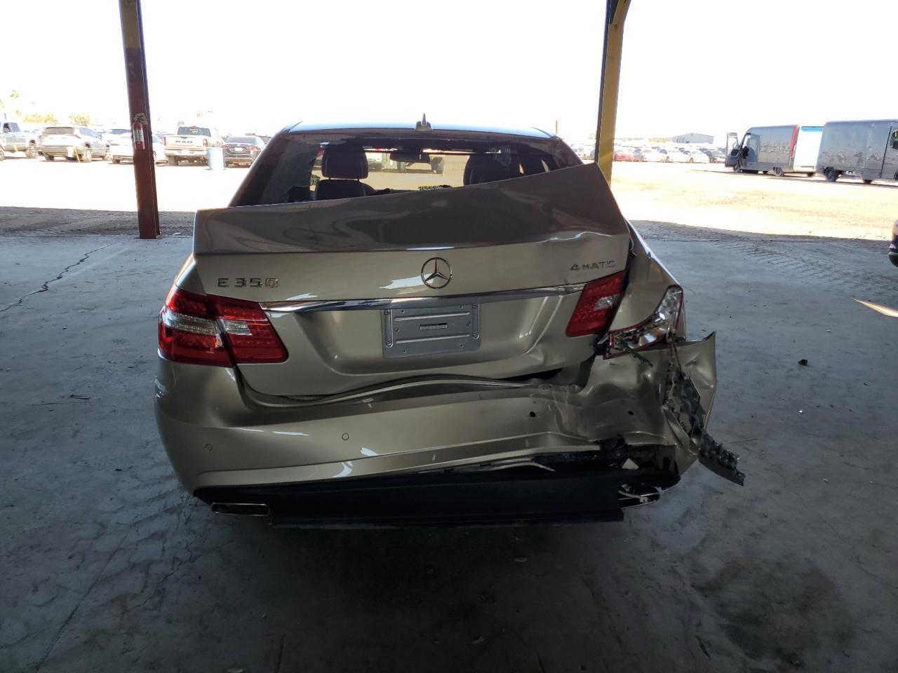 2013 MERCEDES-BENZ E-Class