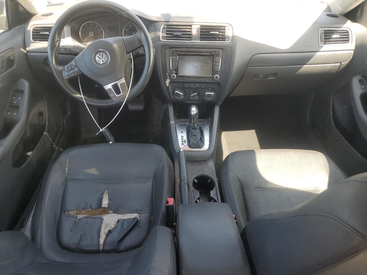 2012 VOLKSWAGEN JETTA