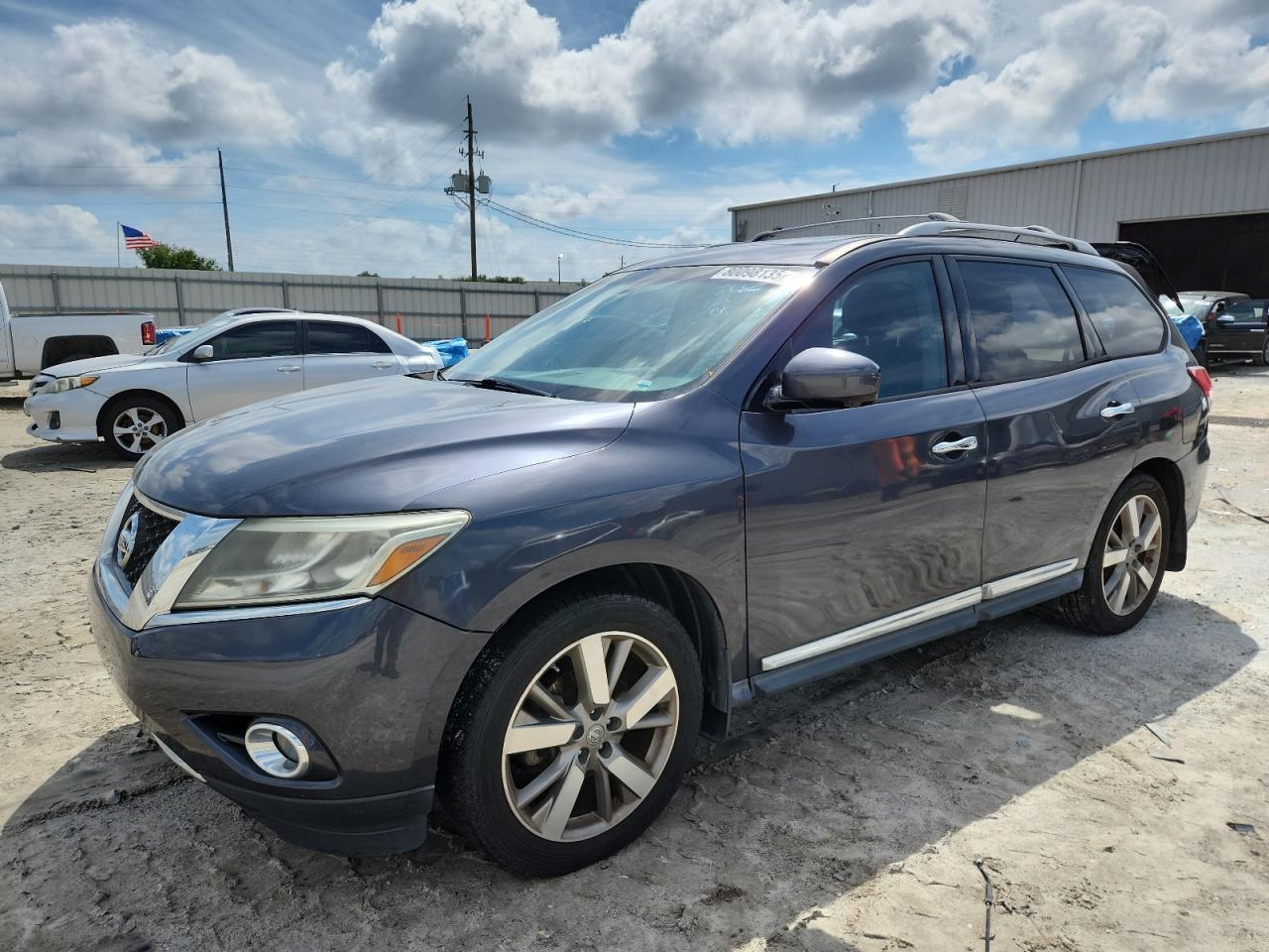 2014 NISSAN PATHFINDER
