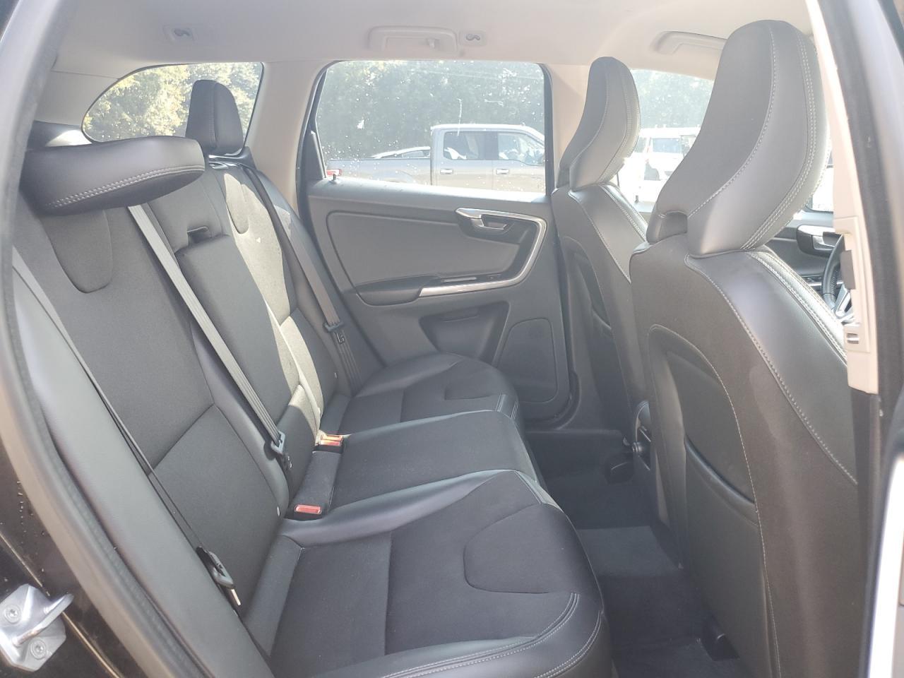 2016 VOLVO XC60