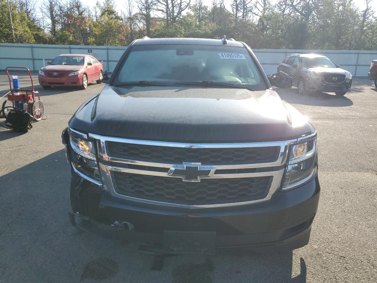 2017 CHEVROLET Suburban