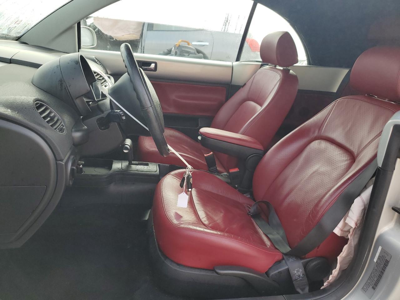 2009 VOLKSWAGEN Beetle