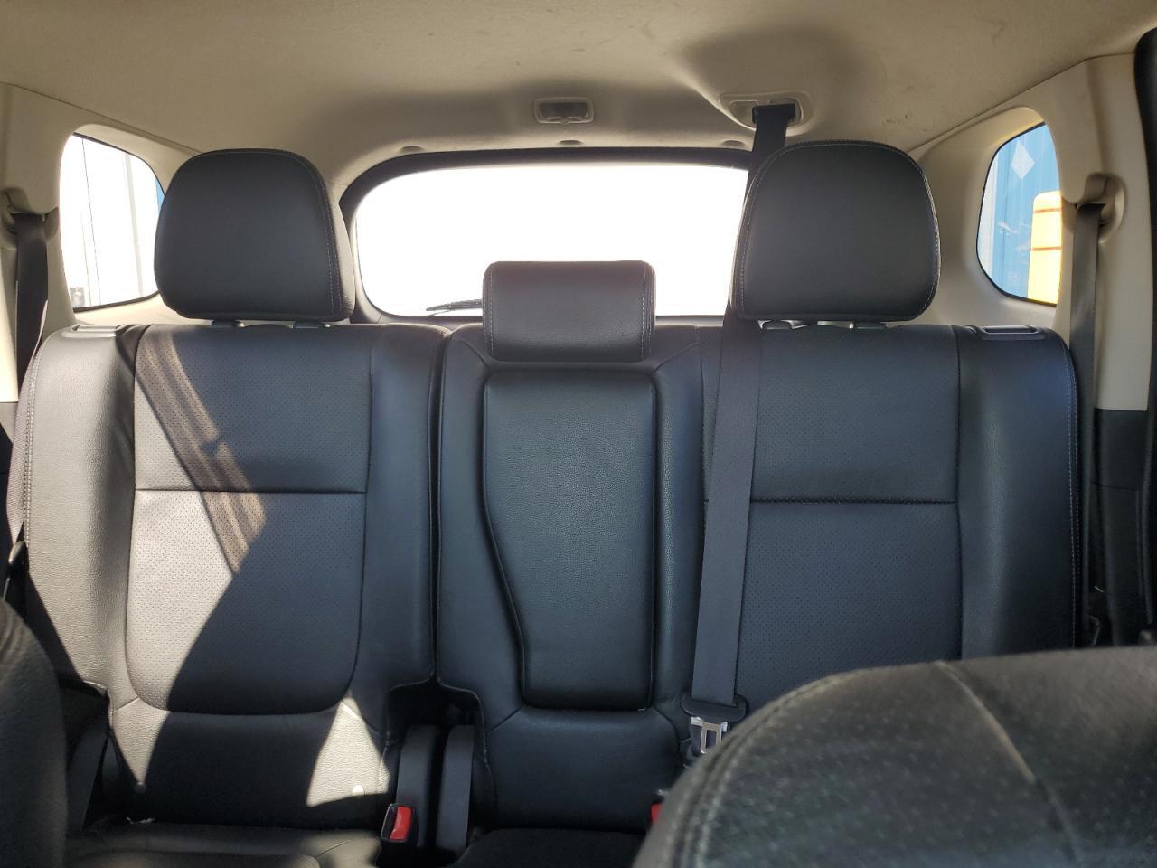 2014 MITSUBISHI outlander
