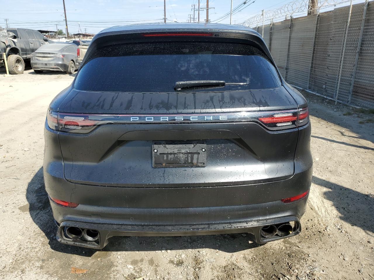 2019 PORSCHE CAYENNE