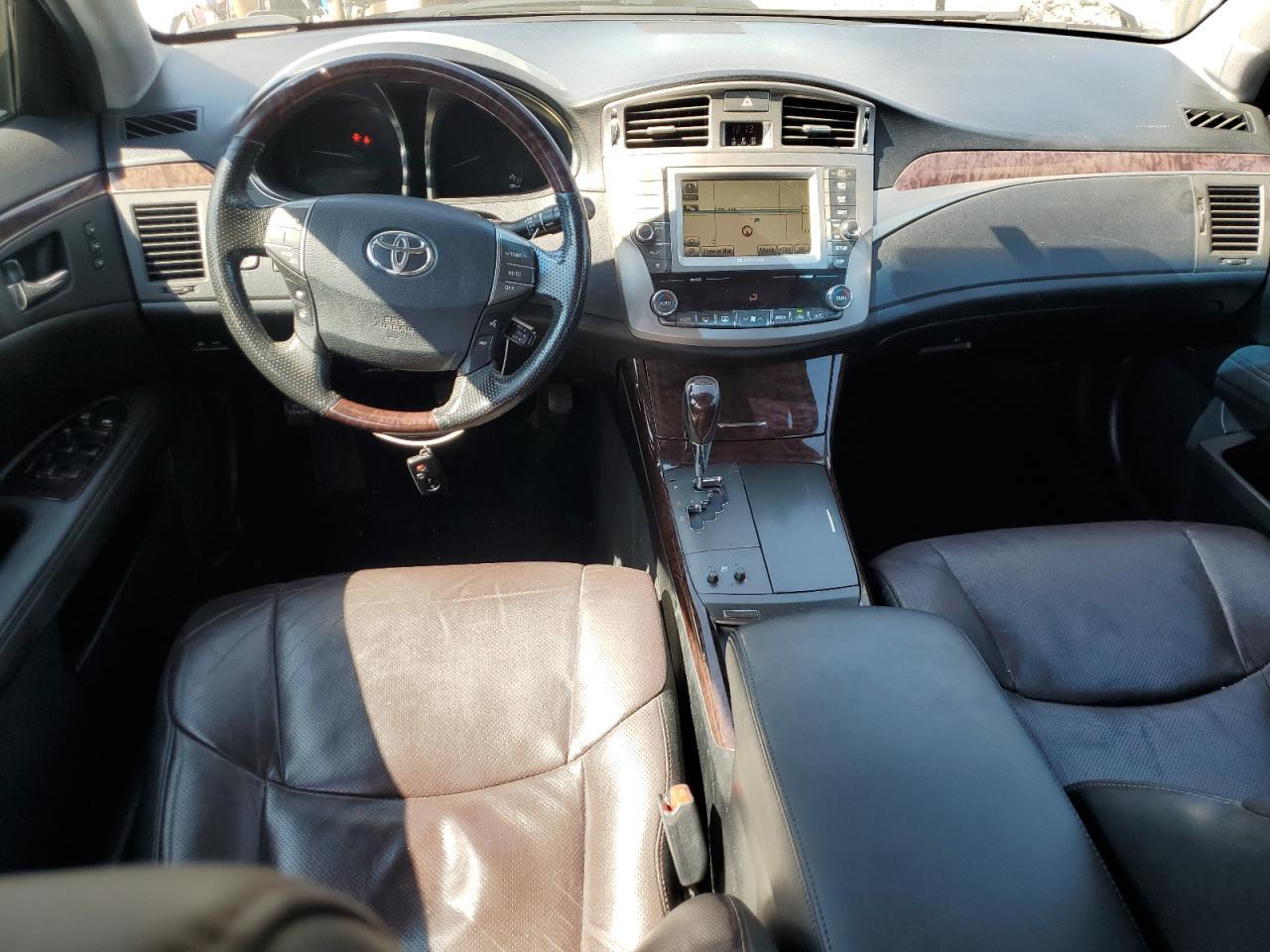 2012 TOYOTA Avalon