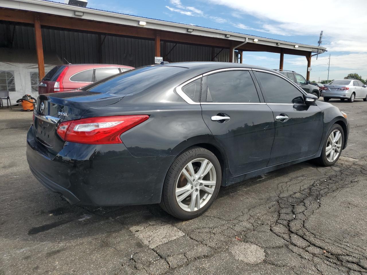 2016 NISSAN ALTIMA