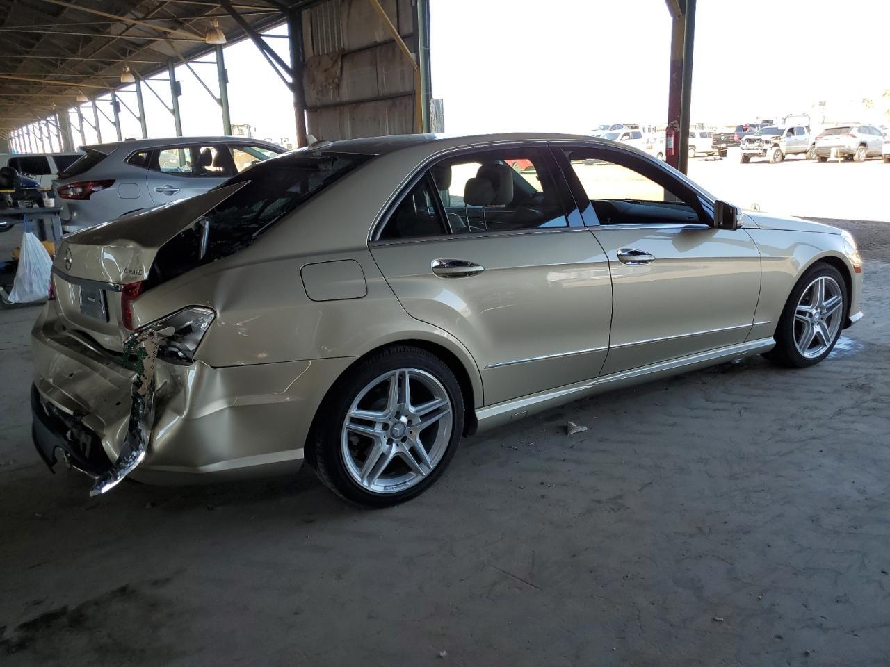 2013 MERCEDES-BENZ E-Class