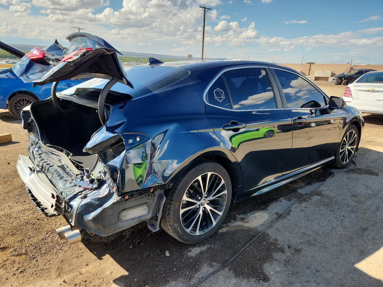 2019 TOYOTA CAMRY