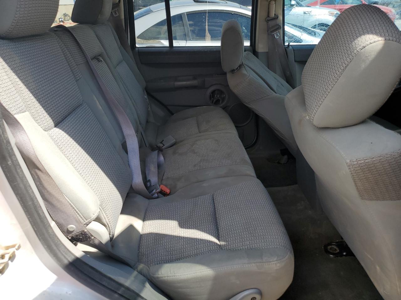 2006 JEEP Commander