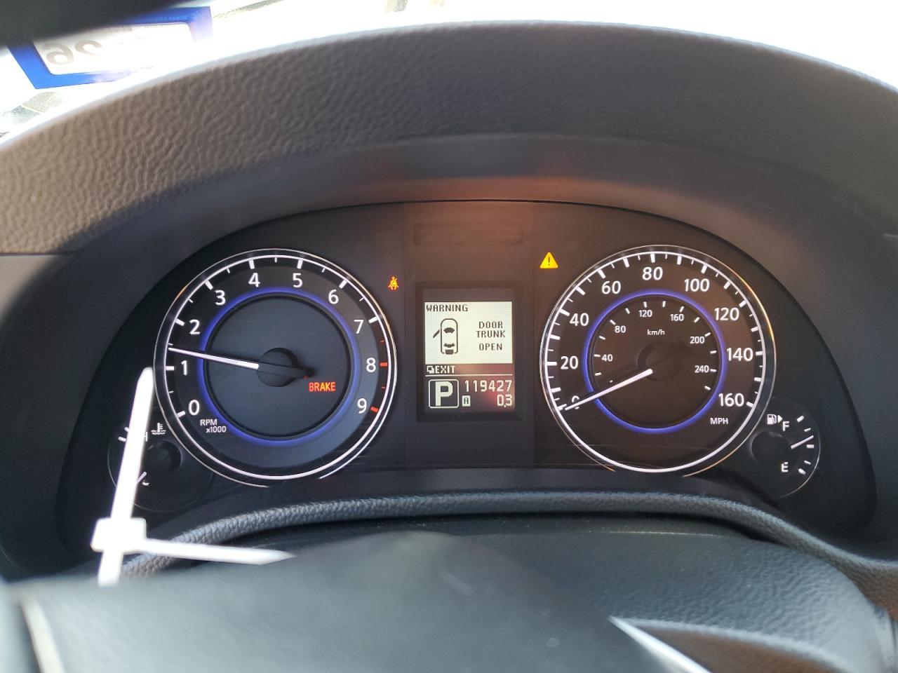 2015 INFINITI Q40
