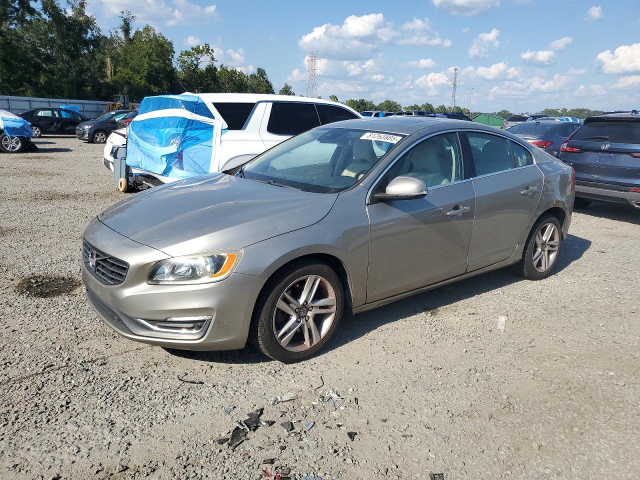 2015 VOLVO S60