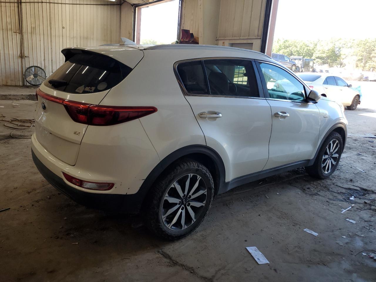 2017 KIA SPORTAGE