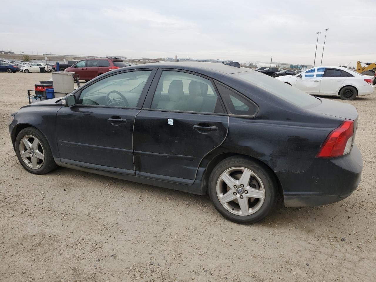 2010 VOLVO S40