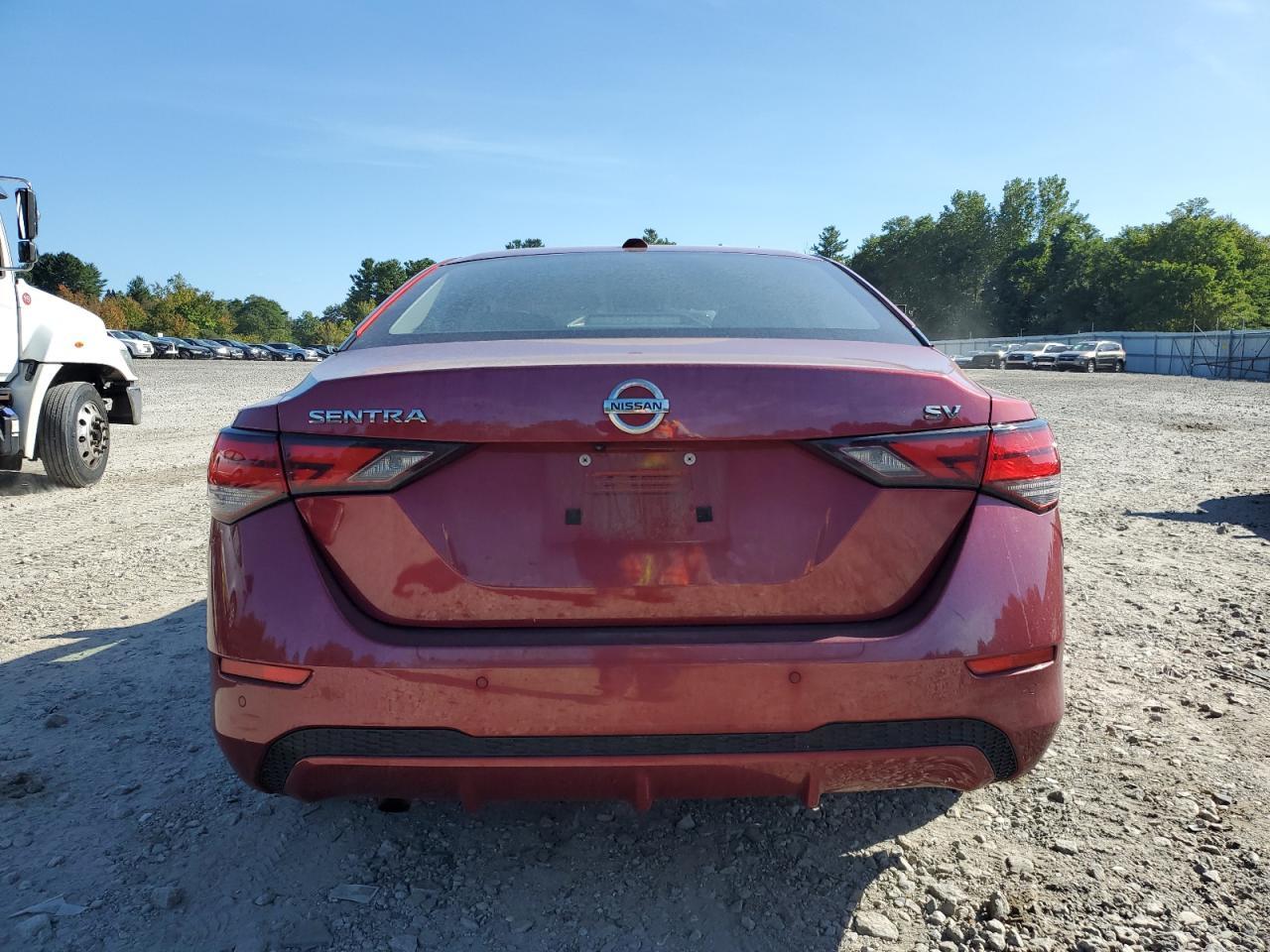 2022 NISSAN SENTRA