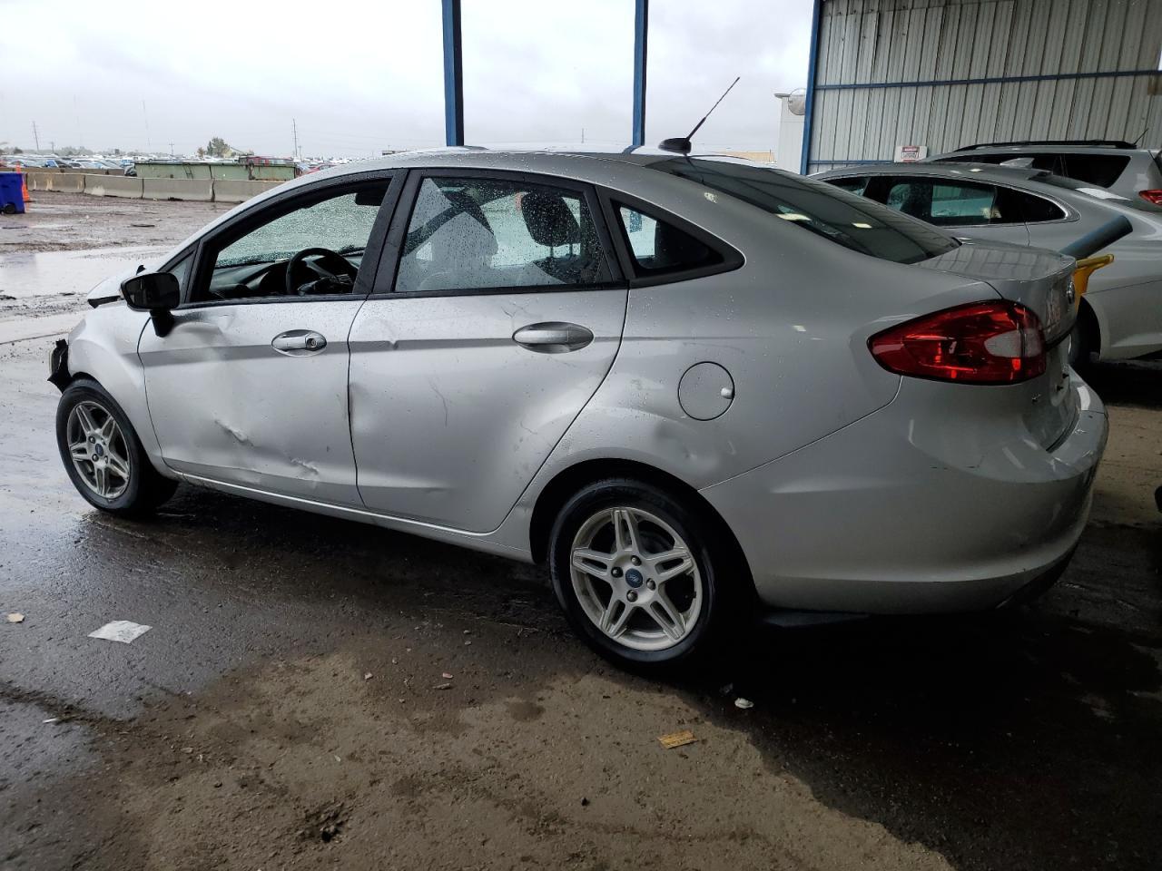 2011 FORD Fiesta
