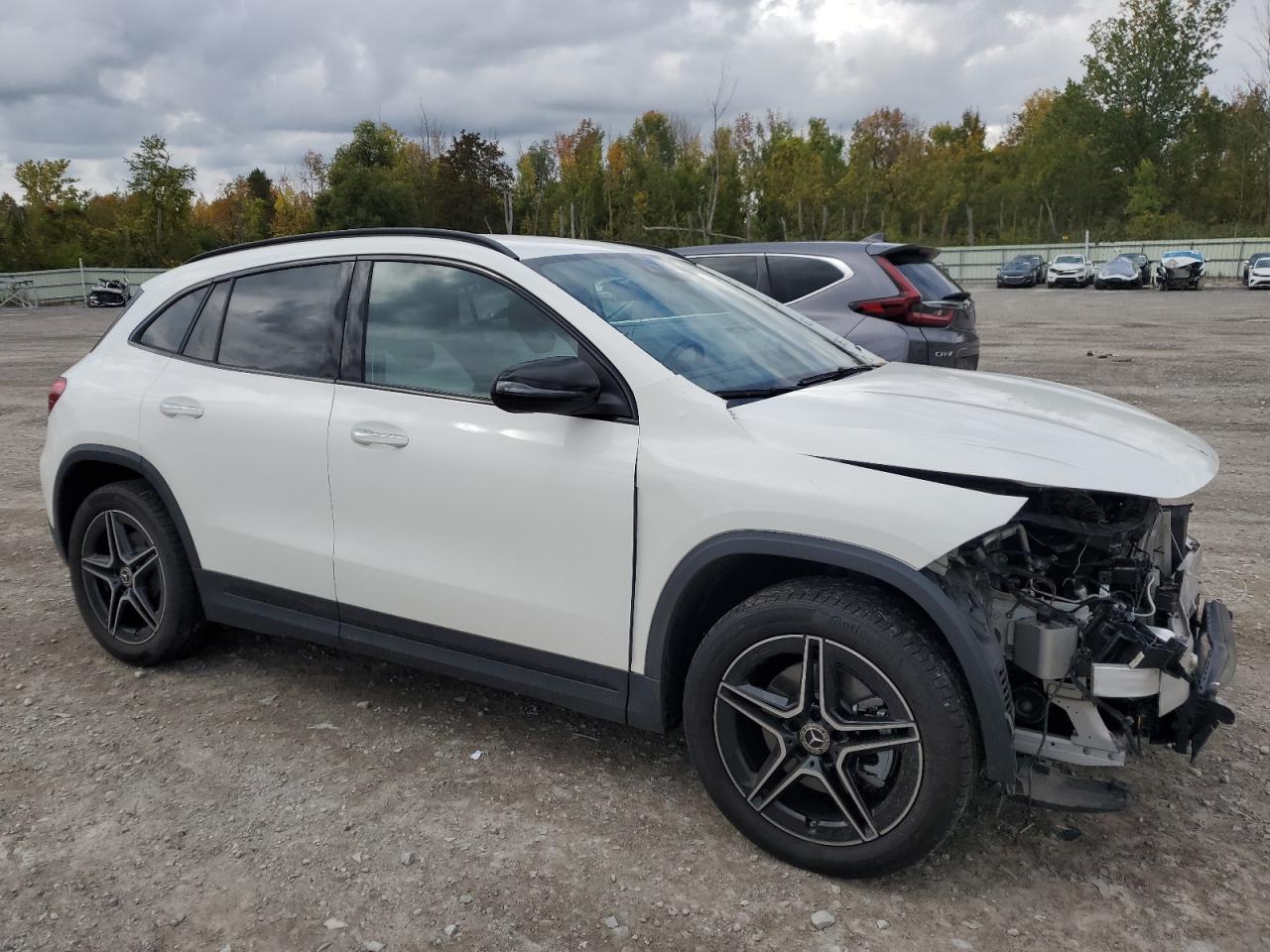 2022 MERCEDES-BENZ GLA-Class