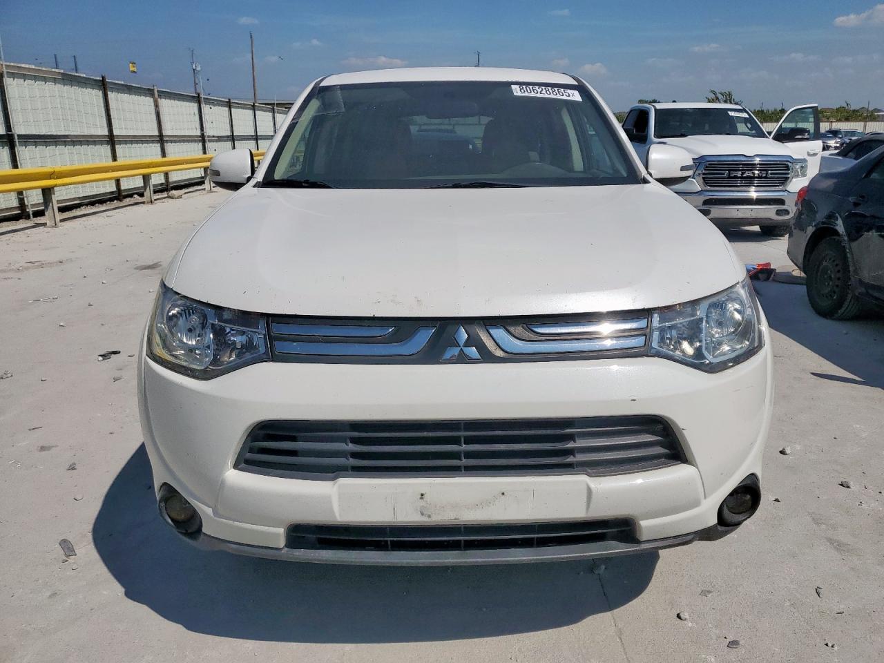2014 MITSUBISHI outlander