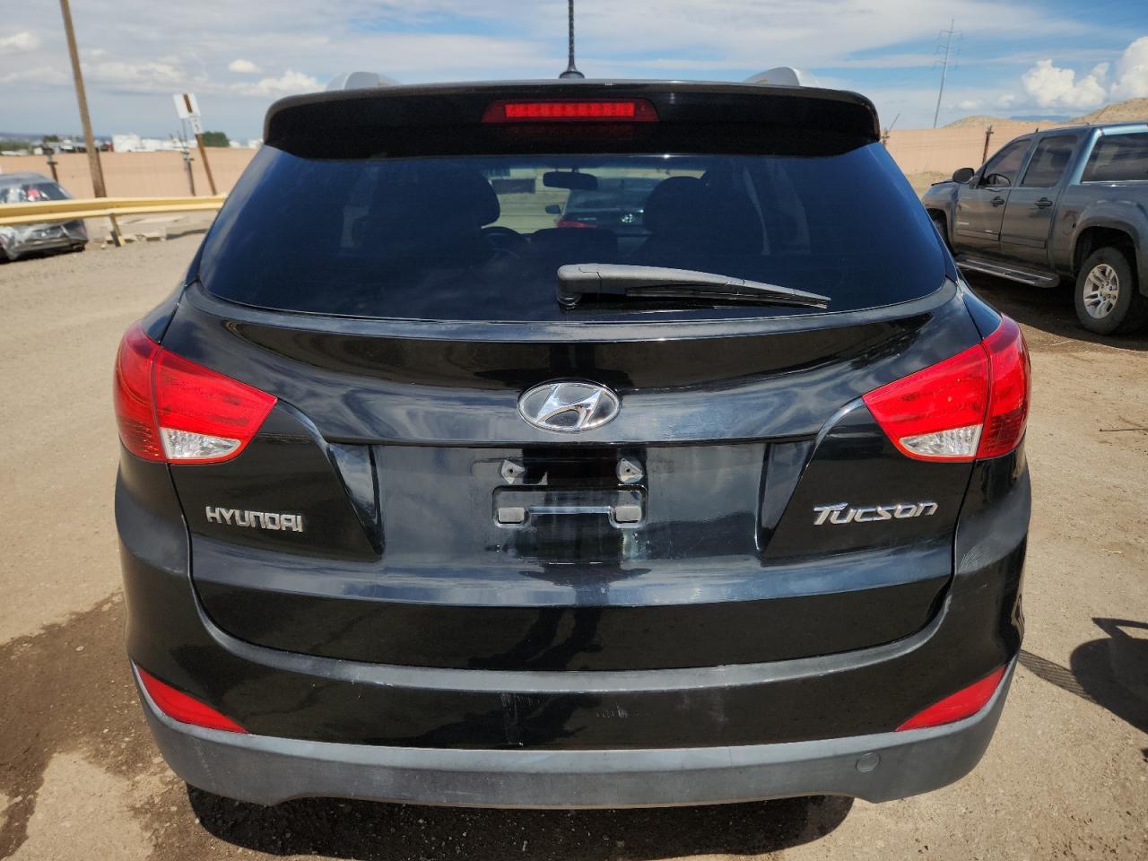 2011 HYUNDAI TUCSON