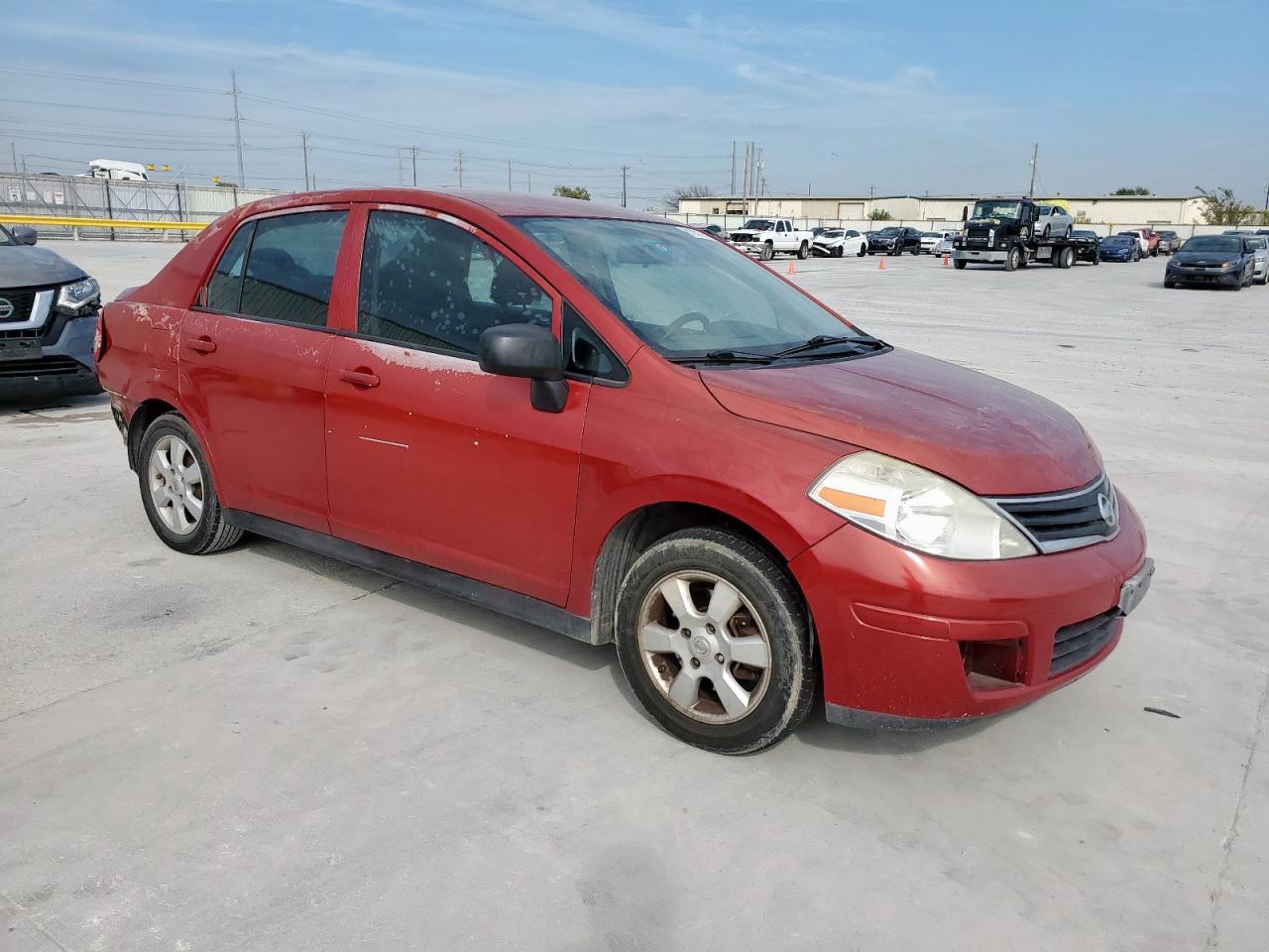 2010 NISSAN VERSA