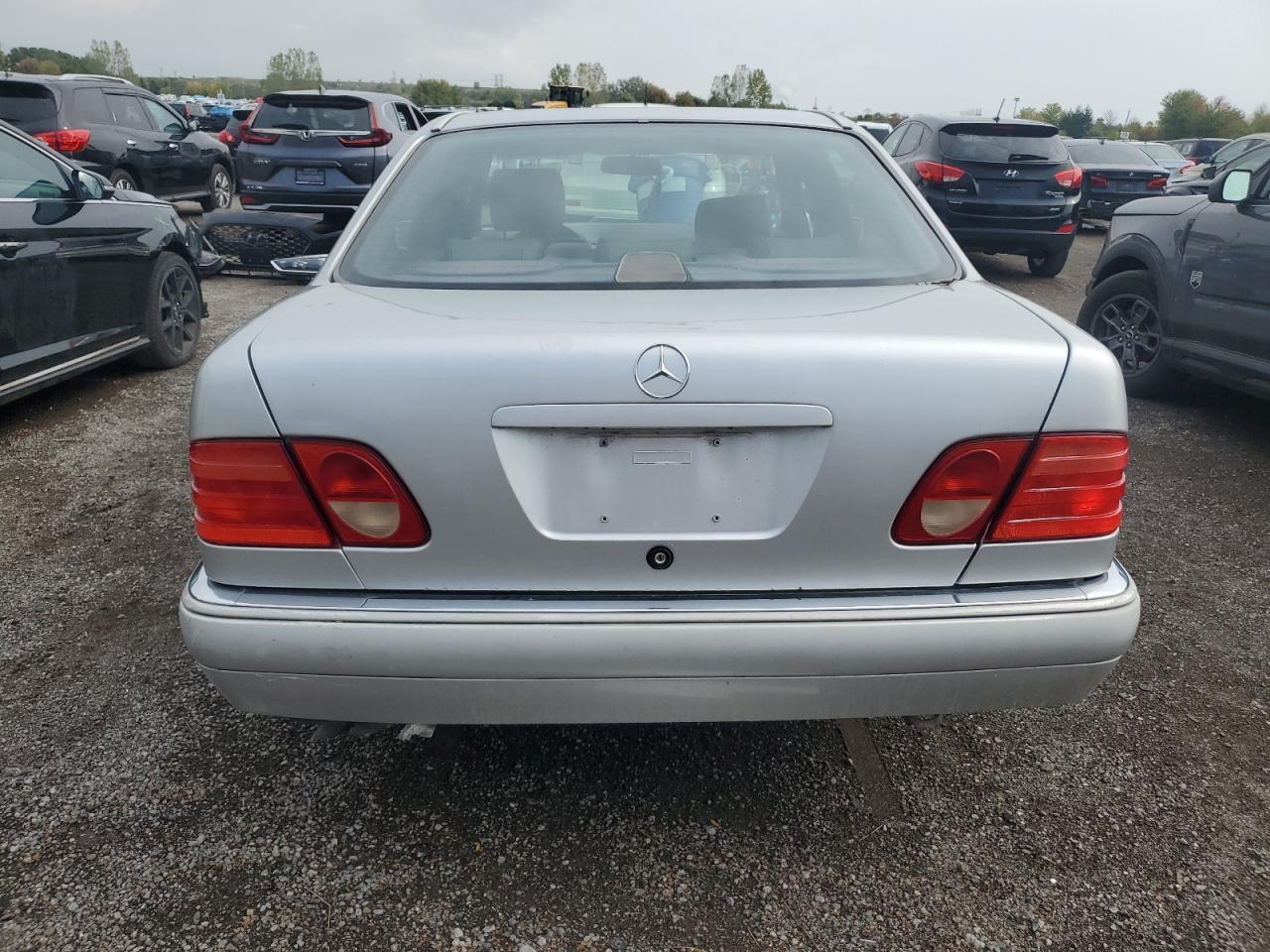 1998 MERCEDES-BENZ E-Class