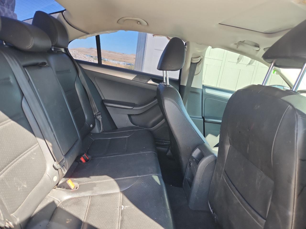 2017 VOLKSWAGEN JETTA