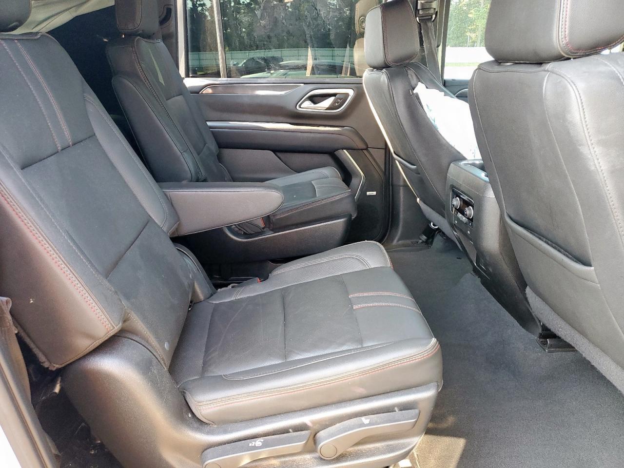 2022 CHEVROLET Suburban