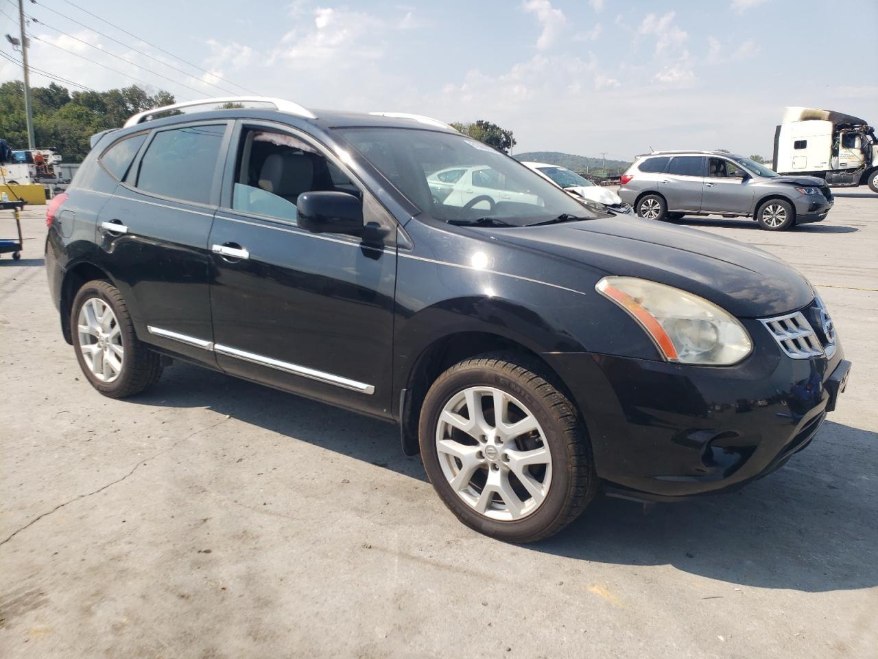 2013 NISSAN ROGUE